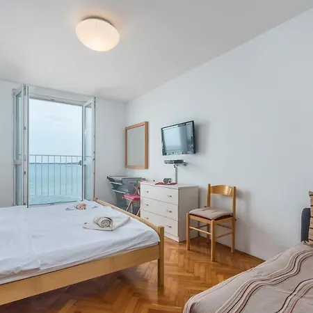 Guest house Peskera Tomicic